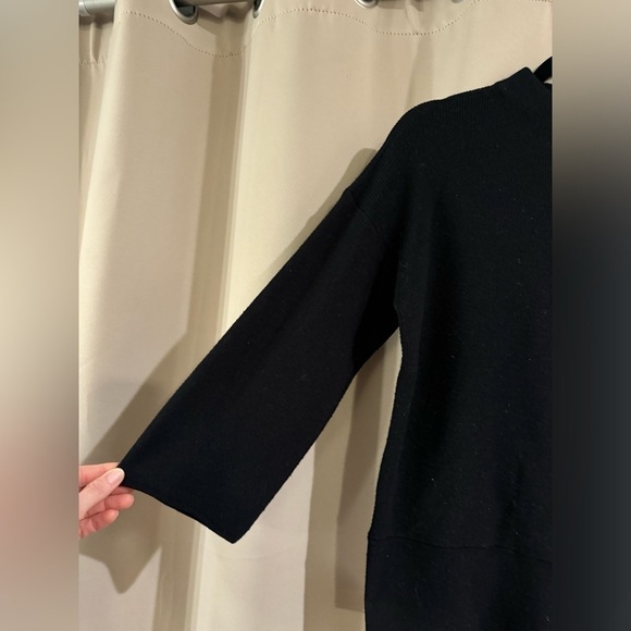 Women’s Black Crewneck Chico’s Sweater - Picture 3 of 10